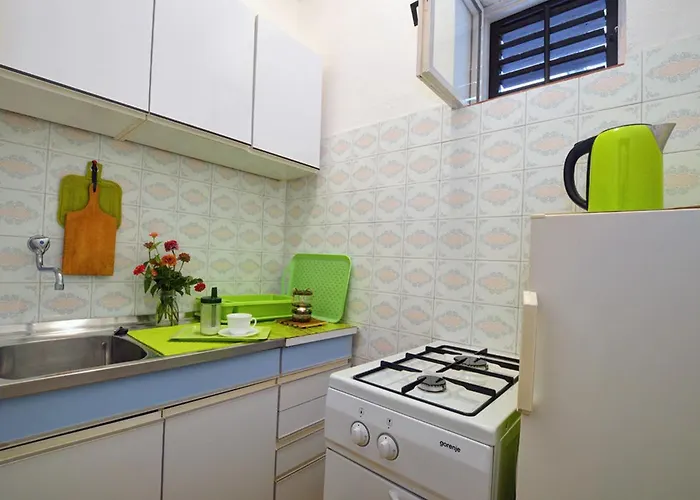 Apartment And Rooms Danica